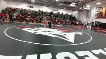 100 lbs Champ. Round 3 - Zoe Santellanes, Denver East vs Grace Mabongo, Overland