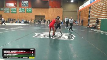 133 lbs Cons. Round 2 - Miguel Barreto-Gonzalez, Bakersfield College vs Arturo Alfaro, Moorpark College