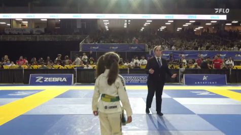 Ava Taylor vs Victoria Maria R. Correia 2026 Pan Kids Jiu-Jitsu IBJJF Championship
