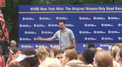 Mary Wittenburg with Lornah Kiplagat and Paula Radcliff on stage before NYRR mini