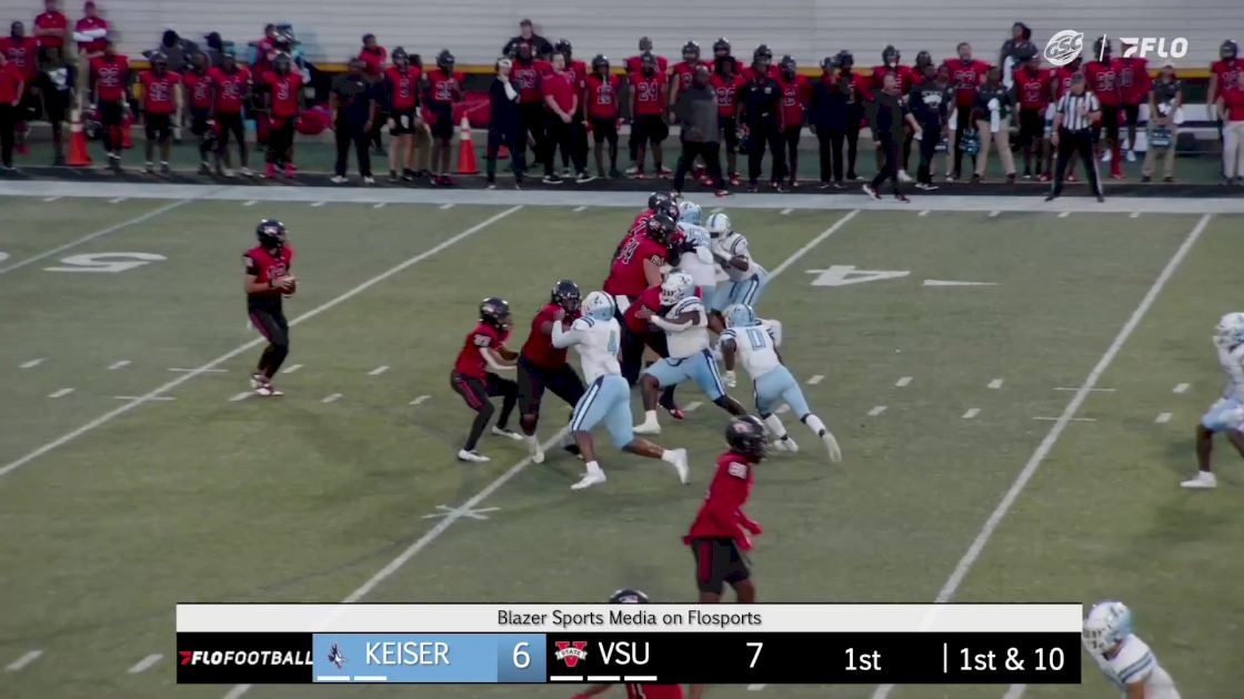 Watch:  Ted Hurst Catches A 37-Yards Pass From Sammy Edwards