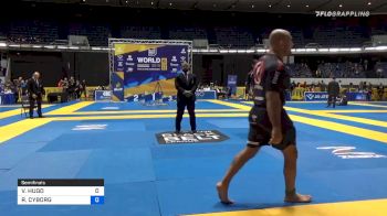 VICTOR HUGO vs ROBERTO CYBORG 2019 World IBJJF Jiu-Jitsu No-Gi Championship