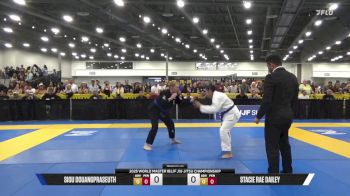 Siou Douangpraseuth vs Stacie Rae Dailey 2025 World Master IBJJF Jiu-Jitsu Championship