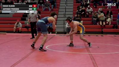 160 lbs Final - Ewan Olson, Derry vs Antonio Perkins, Burrell
