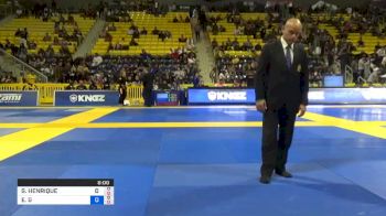 GABRIEL HENRIQUE DOS S. OLIVEIRA vs ESTEVAN G MARTINEZ-GARCIA 2019 World Jiu-Jitsu IBJJF Championship