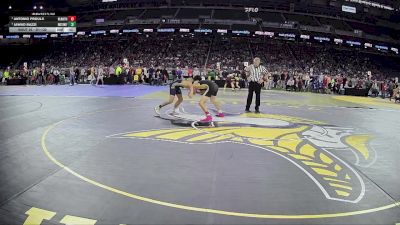 D1-132 lbs Champ. Round 1 - Dominic Perez, Davison HS vs Oliver Koepp, Lakeview HS (St Clair Shores)