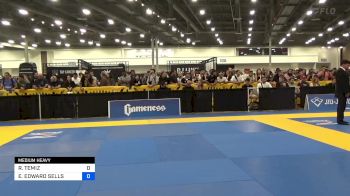 ROBERTO TEMIZ vs EMMANUEL EDWARD SELLS 2024 World Masters IBJJF Jiu-Jitsu Championship