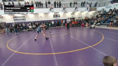 132 lbs Cons. Round 1 - Felix Matthiesen, Worland Middle School vs John Sitz, Cody Middle School