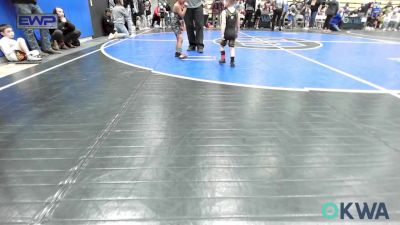 45 lbs Consi Of 8 #1 - Trek Castor, Woodward Youth Wrestling vs Liliana Clitso, Darko Valley Wolf Pack