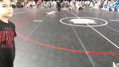 56-60 lbs Quarterfinal - Lena Wiggum, Moses Lake Wrestling Club vs Naveah Mendez, Thunder Mountain Wrestling