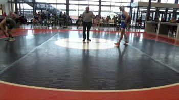 JV Boys-12 lbs Round 1 - Bryce Lawrence, Dubuque Hempstead vs Clayton Isham, Clear Creek-Amana