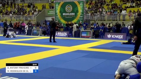 DAYVYD ANTONY PINHEIRO DE SOUZA vs MAURÍCIO RODRIGUES DE OLIVEIRA N 2023 Brasileiro Jiu-Jitsu IBJJF