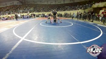 37 lbs Round Of 16 - Tyger Ray, Clinton Youth Wrestling vs Greyson Summitt, Newkirk Takedown Club