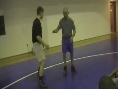 2on1 elbow pass double