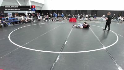 215 lbs Israel Mulero, Team Texas vs Tyler Meeuwsen, Team Michigan Red
