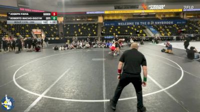 285 lbs 5th Place Match - Joseph Favia, Aurora (Marmion Academy) vs Roberto Macias-Sidzyik, Creighton Preparatory School