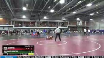 197 lbs Cons. Round 3 - Richard Hunter, Loras vs Tad Griffith, Loras