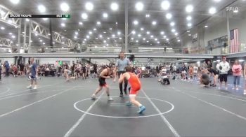 132 lbs Round 1 (8 Team) - Justin Woolard, Capital City WC vs Jacob Volpe, 84 Athletes