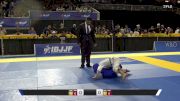 LUCA JEFFREY JACOBSON vs ERICKSON JAMES CAVETT 2026 Pan Kids Jiu-Jitsu IBJJF Championship