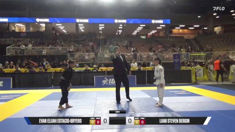 Liam Steven Bergin vs Evan Elijah Estacio-Bryers 2025 Pan Kids Jiu-Jitsu IBJJF Championship