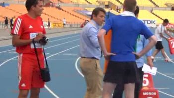 Irishman argues with officials after DQ