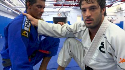 Cross-Collar Choke From Butterfly Guard