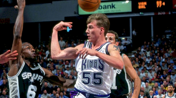 NBA great Jason Williams encourages college athletes to 'pause' in