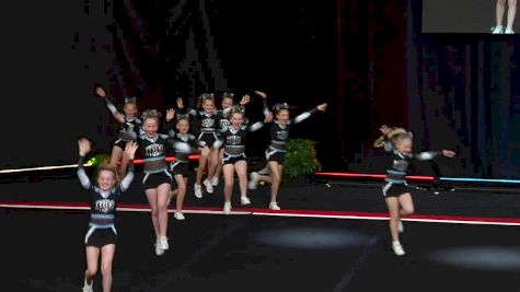 Tennessee Xtreme - Lady Sapphires [2018 L1 Small Youth Wild Card] The D2 Summit