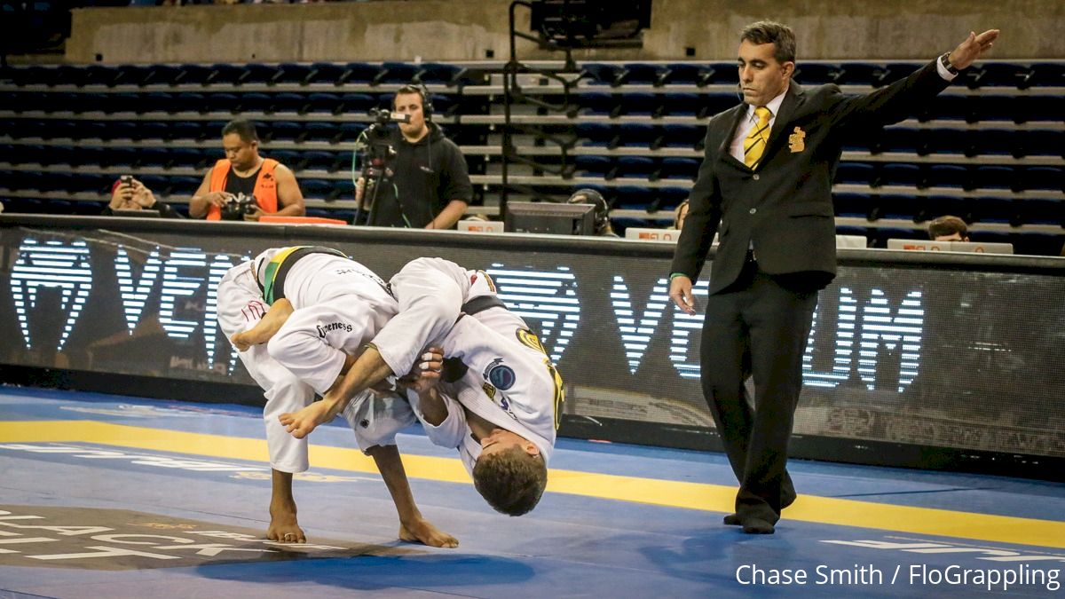 In Defense Of Jiu-Jitsu's Most Hated Rule: The Pros and Cons of Advantages