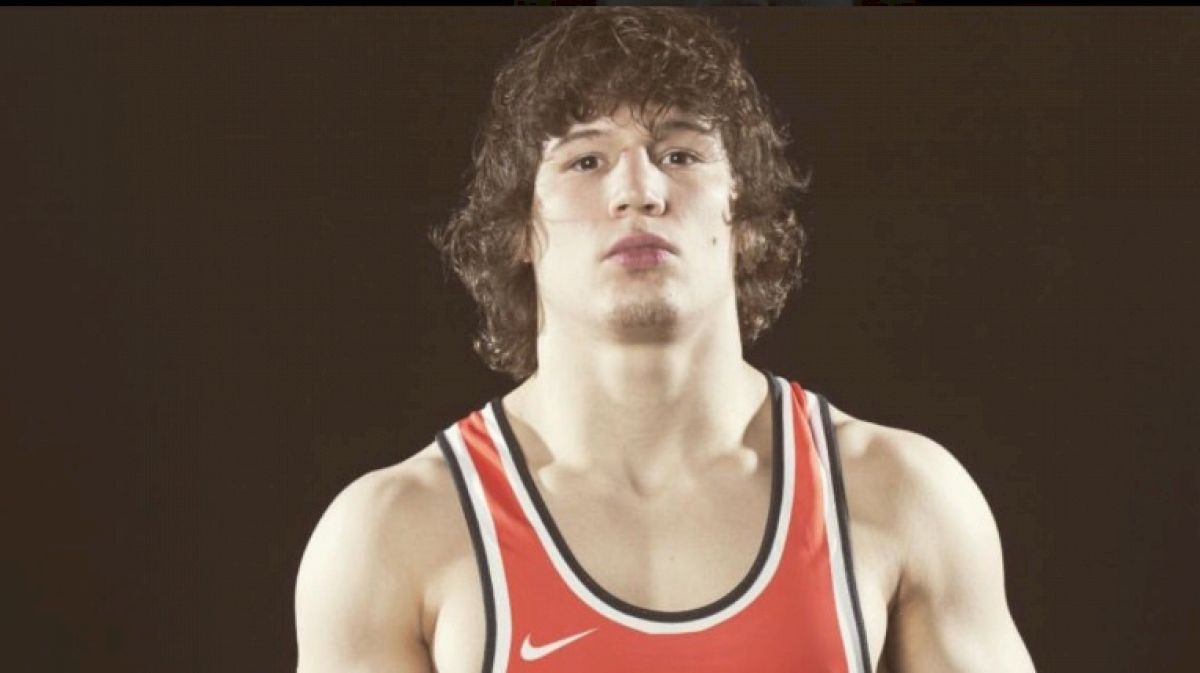 Alex Dieringer Signs With Nike Wrestling