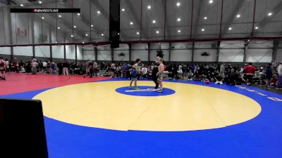 Junior Boys GR - 120 lbs Champ. Round 1 - Jesse Rae, ID vs Jayden Vo, WA