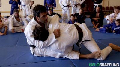 Rolles Gracie: Sit-Up Sweep With Arm-Trap