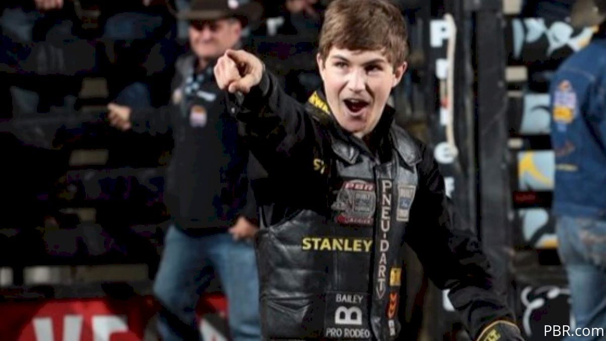 Can Jess Lockwood be the 1st rookie to win a PBR World Championship?