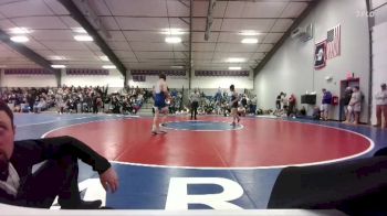 138 lbs Champ. Round 1 - Garrett Brady, Thunder Basin High School vs Joseph Curtain, Spearfish