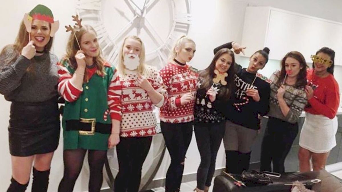 Social Media Roundup: 'Tis the Season for Holiday Cheer