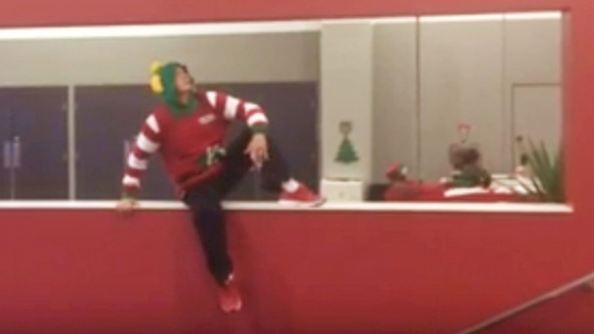 Hilarious Holiday Video: Al Fong as 'The Elf on the Shelf'