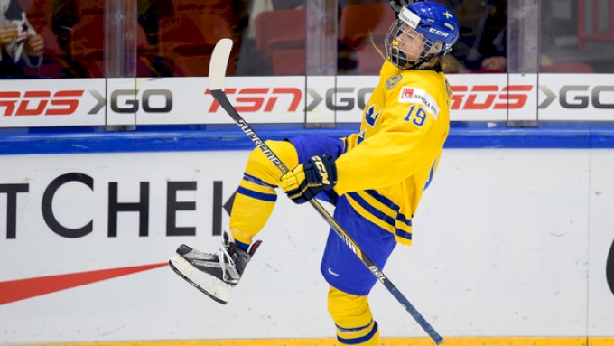 Sabres select Alex Nylander in 1st round of NHL draft