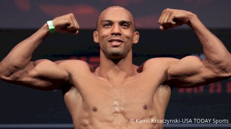 Edson Barboza Sleeps Beneil Dariush With Flying Knee at UFC Fight Night 106