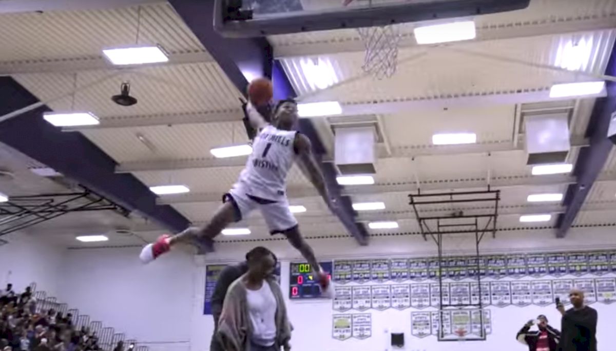 Flo40 Guard Jaylen Hands Soars Over His Parents To Win Dunk Contest