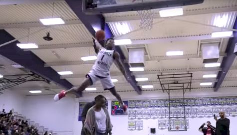 Flo40 Guard Jaylen Hands Soars Over His Parents To Win Dunk Contest