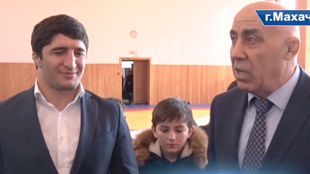 Sadulaev Cuts Ribbon On Training Center In His Name