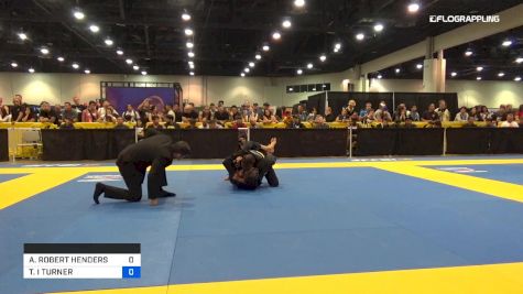 AARON ROBERT HENDERSON vs THANDI I TURNER 2019 World Master IBJJF Jiu-Jitsu Championship