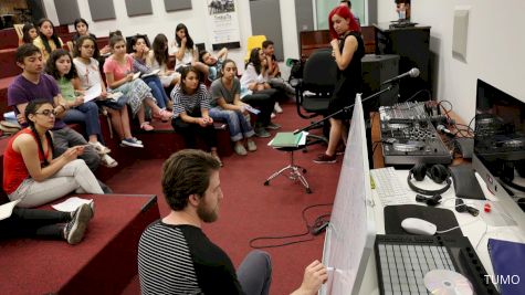 NVAK Instructor Breaks Down Lyrical Scansion