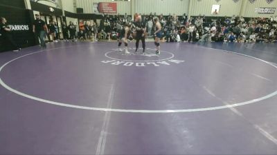 131 Frosh/soph Champ. Round 1 - Kylee Shoop, Upper Iowa vs Stevy Griffin, Iowa Lakes CC