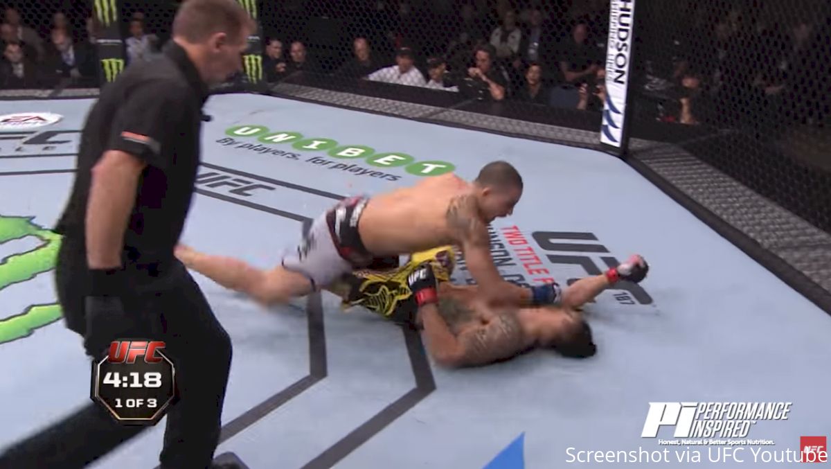 UFC 213 Free Fight: Robert Whittaker Knocks Out Brad Tavares