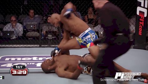 UFC 213 Free Fight: Yoel Romero Blasts Clifford Starks With Flying Knee