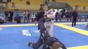 Erberth Santos Is A Savage, And So Are His Leglocks