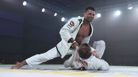 Vitor Oliveira Defeats AJ Agazarm At F2W Pro 41