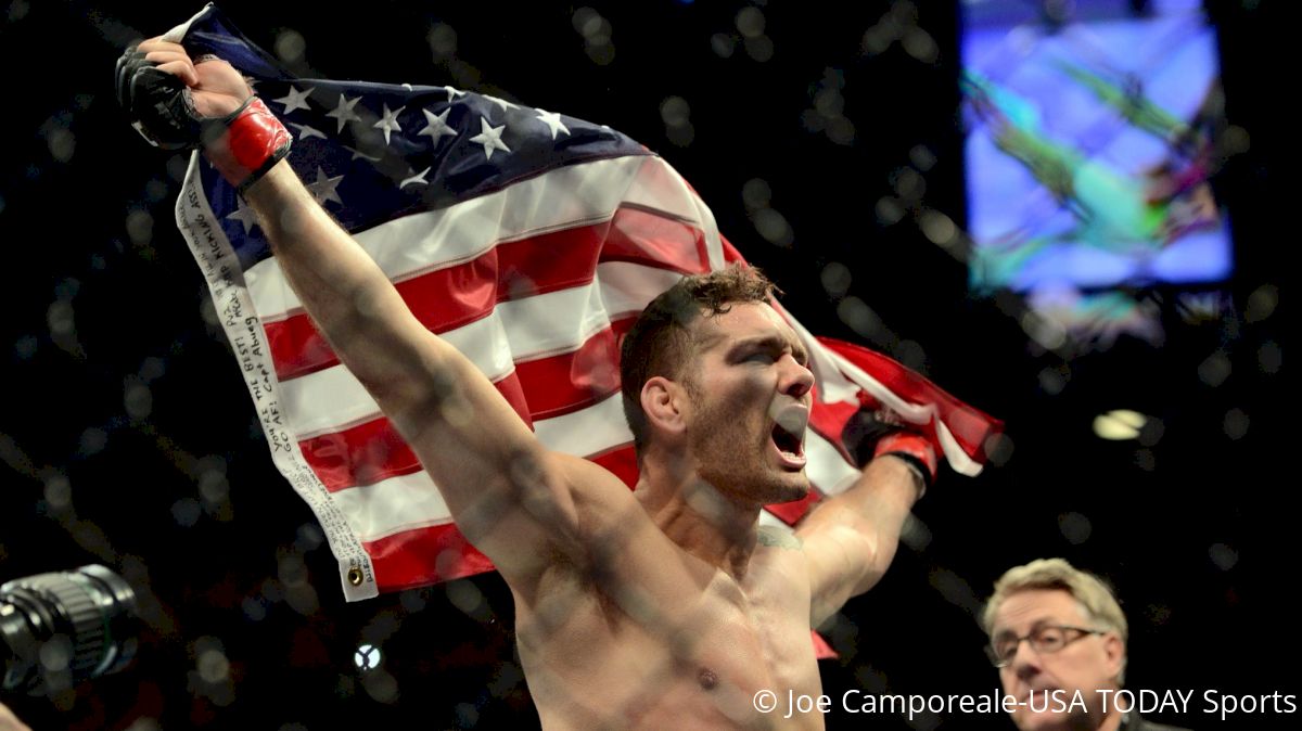 Chris Weidman Submits Kelvin Gastelum, Breaks Losing Skid