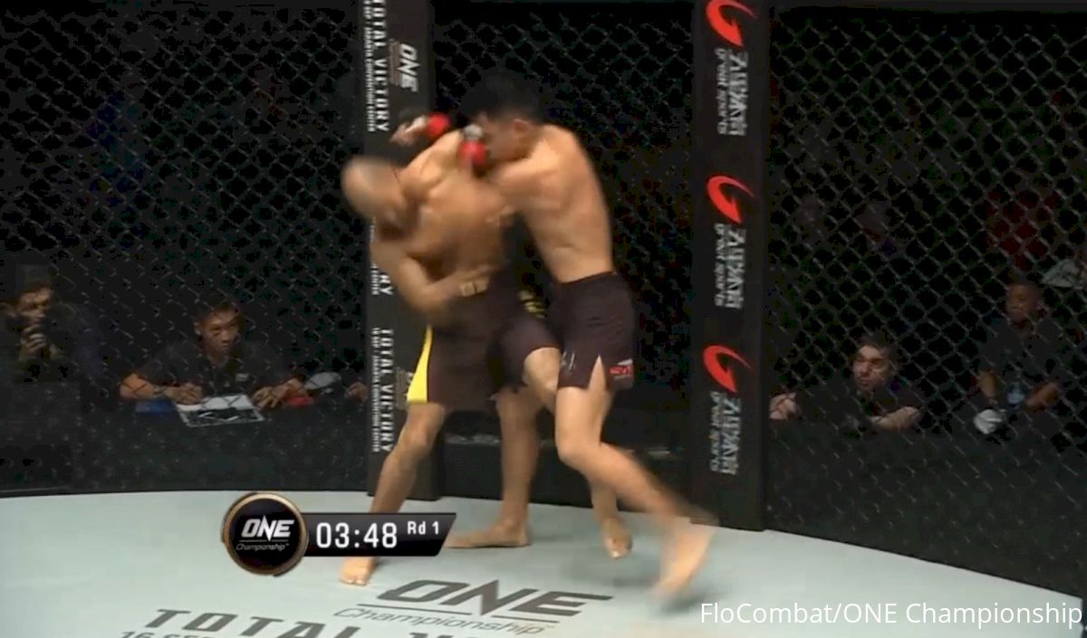 Watch: Sagetdao Petpayathai Lands Vicious Standing Elbow AT ONE: Shanghai